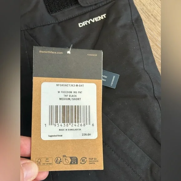 NWT The North Face Women’s Freedom Insulated Snow Ski Pants, Size Medium Short!